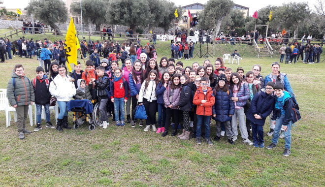 noi alunni delle classi quinte della Scuola Primaria “XXV Aprile “dell’I.C. di Santa Lucia del Mela, ci siamo recati presso l’associazione “Gigliopoli “di Milazzo