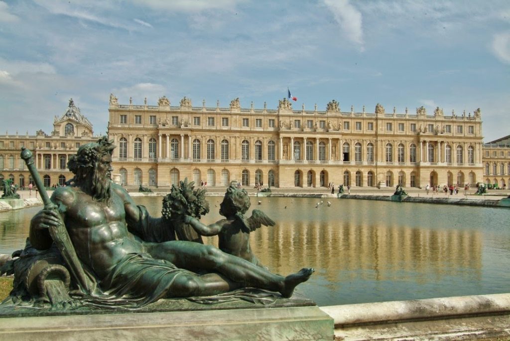 Imitata da molti ma mai superata da nessuno, la "Reggia" per antonomasia era un edificio imponente, ed è rimasta una delle architetture più importanti al mondo. 