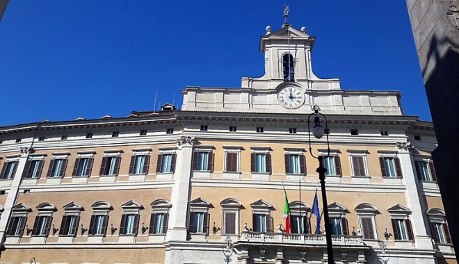 Gli alunni della "Foscolo" in visita a Montecitorio