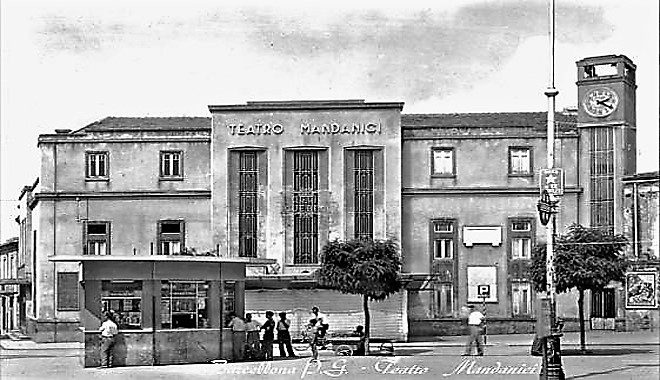 Il “Mandanici”: un secolo e mezzo di storia travagliata