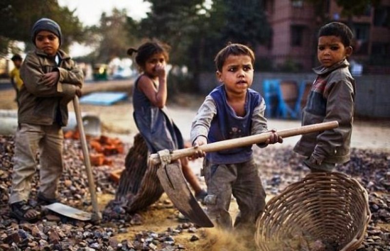 Sfruttamento minorile: oggi come ieri bambini schiavi