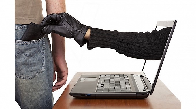 Acquisti e giochi online tra verità e truffe in agguato sul web