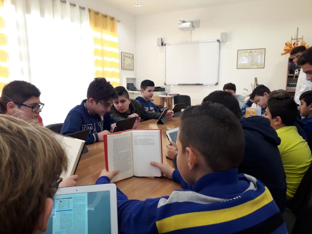 La “Bibliotec@Arcobaleno” dell'Istiuto Comprensivo  Foscolo