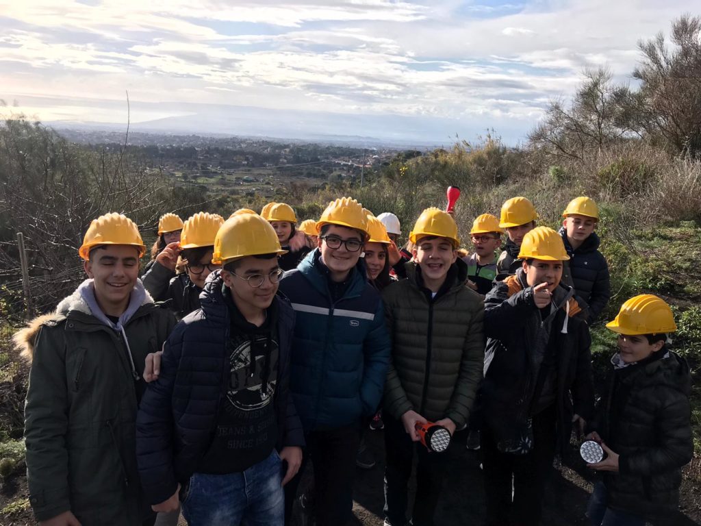 L’Etna, i suoi segreti svelati dalla "Grotta di Mompeloso"