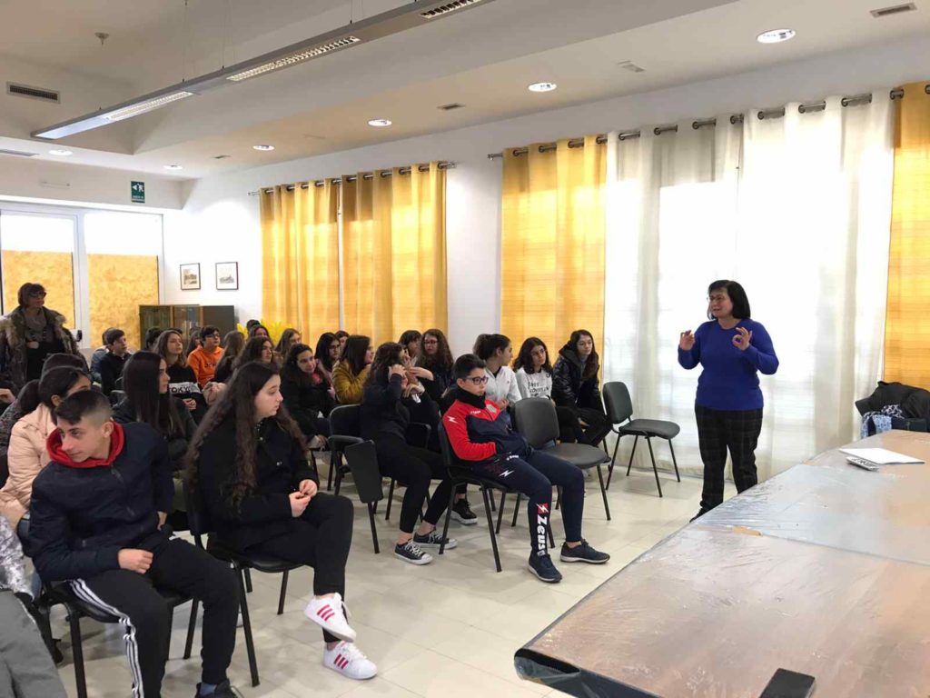 IL CELLULARE, EDUCAZIONE ALL'USO CORRETTO