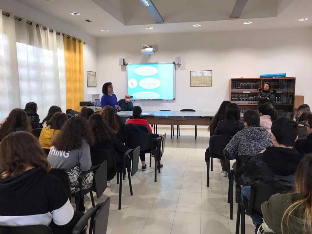 IL CELLULARE, EDUCAZIONE ALL'USO CORRETTO