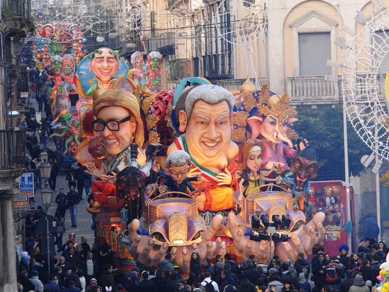 IL CARNEVALE DI ACIREALE, IL PIU' BELLO DI SICILIA