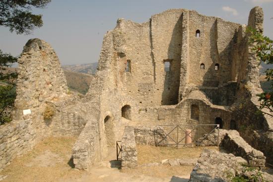 Matilde di Canossa, una donna eccezionale tra Papa e Imperatore