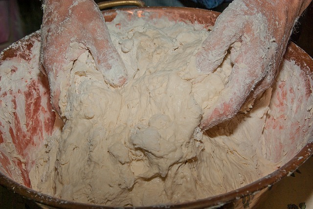 Tutti in casa a fare il pane